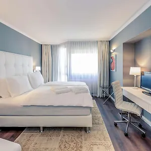 Отель Mercure Raphael, Вена