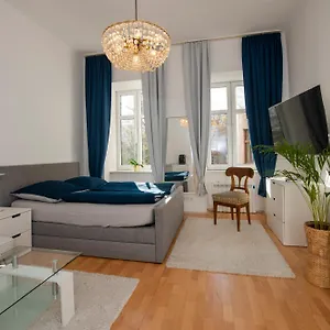 Home Suites Home Viena