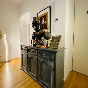 Homestay Direct Center-privat Rooms-5 Minutes Mariahilferstrasse, Vienna